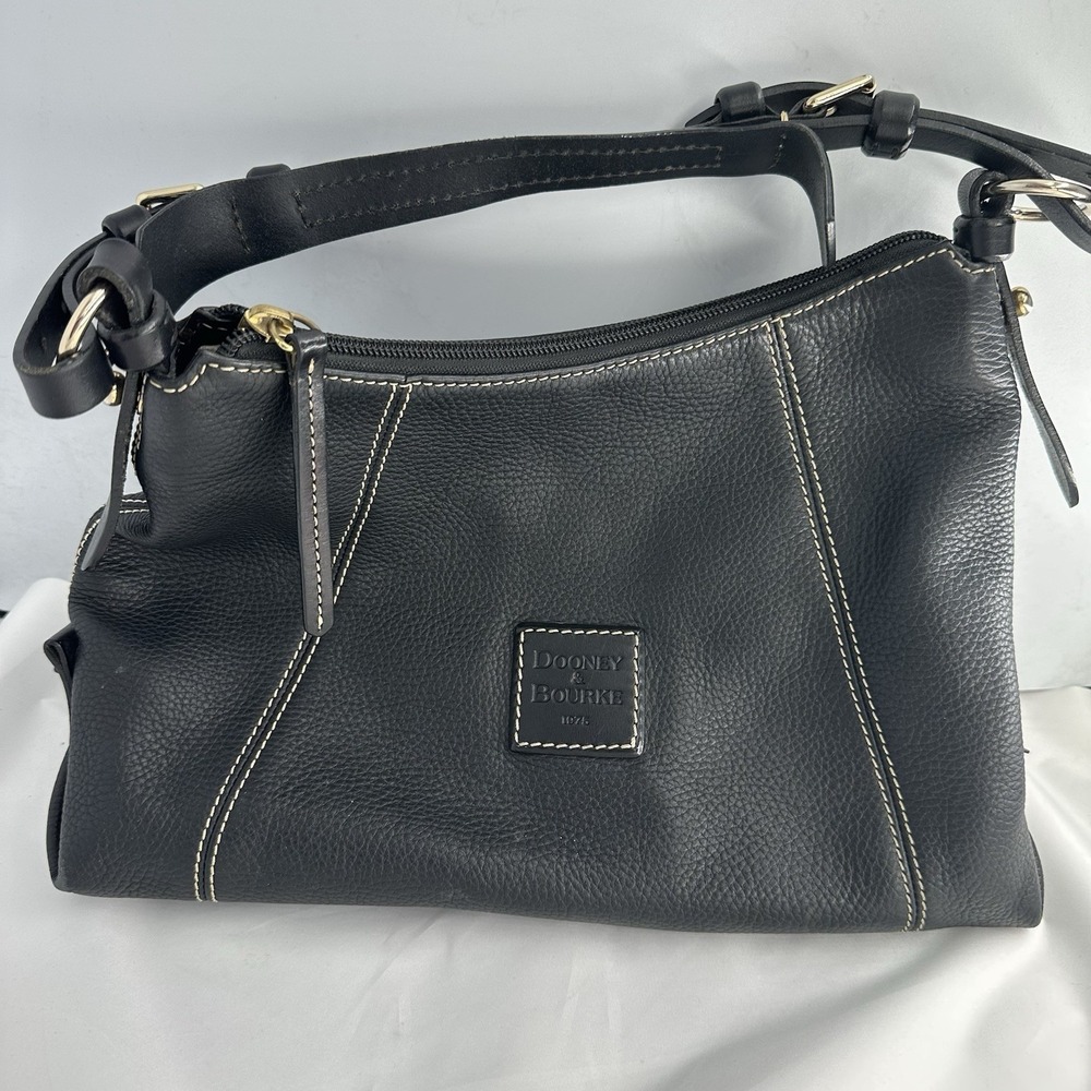Dooney & Bourke Hobo Shoulder Bag Black Pebbled Leather Slouchy Red Lining VTG
